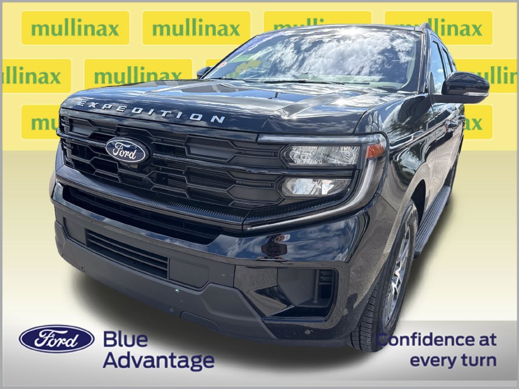 Certified 2025 Ford Expedition Max Active RWD image 11