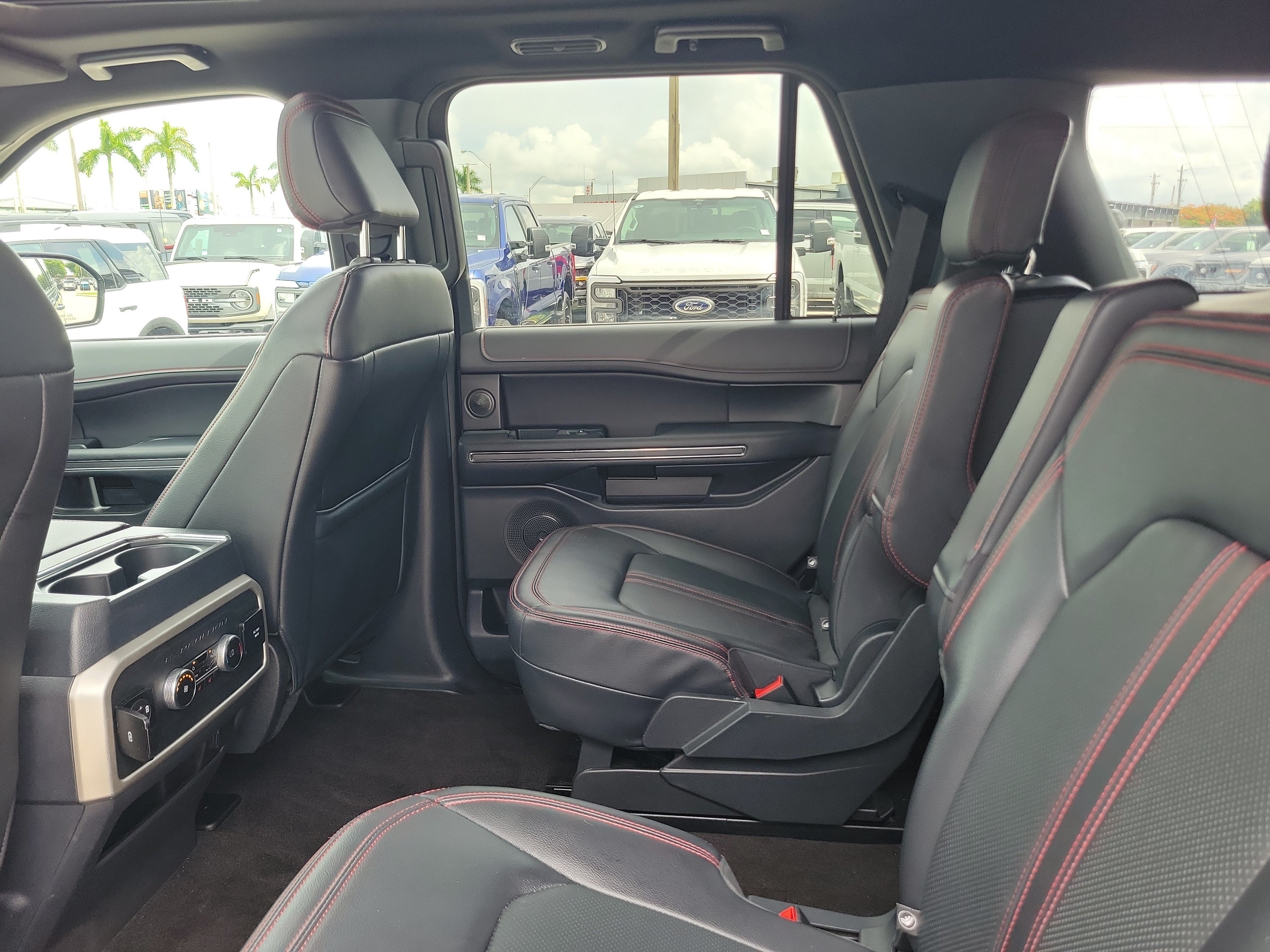 Certified 2023 Ford Expedition Limited RWD image 15