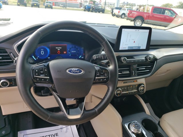 Certified 2021 Ford Escape Titanium AWD/4WD image 14