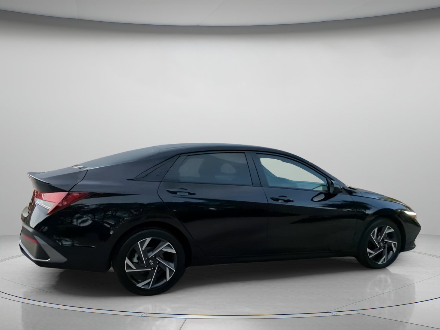 Used 2025 Hyundai Elantra Sport FWD image 30