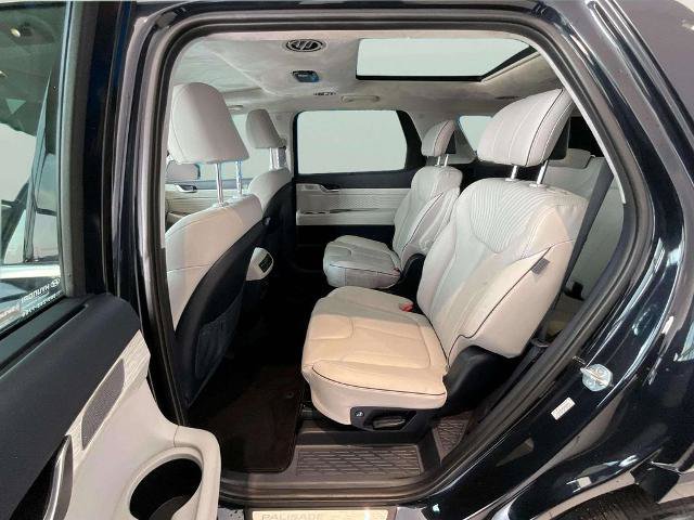 Used 2023 Hyundai Palisade Calligraphy w/ Cargo Package AWD/4WD image 17