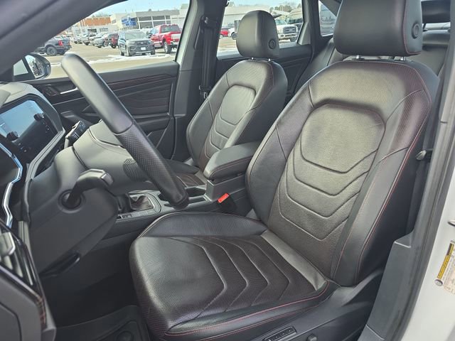 Used 2023 Volkswagen Jetta GLI Autobahn image 11