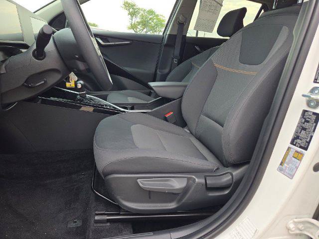 Used 2025 MAZDA CX-50 AWD 2.5 S w/ Premium Package image 18