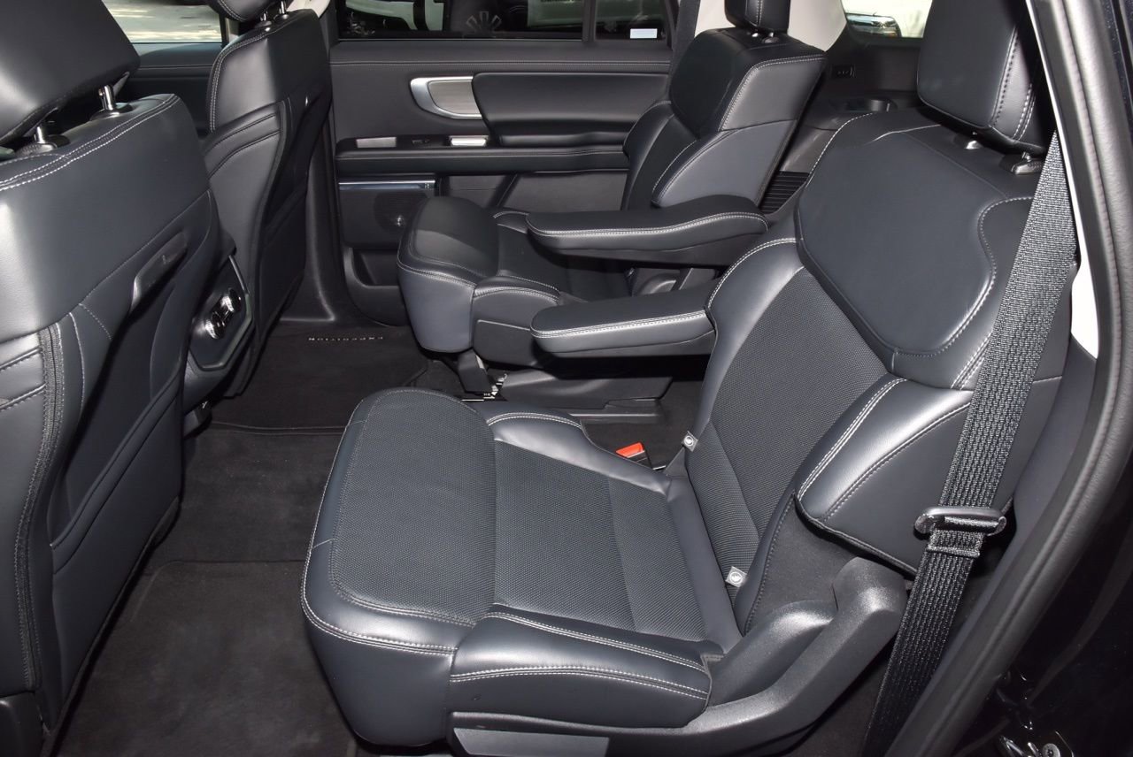 Certified 2025 Ford Expedition Max Platinum AWD/4WD image 14