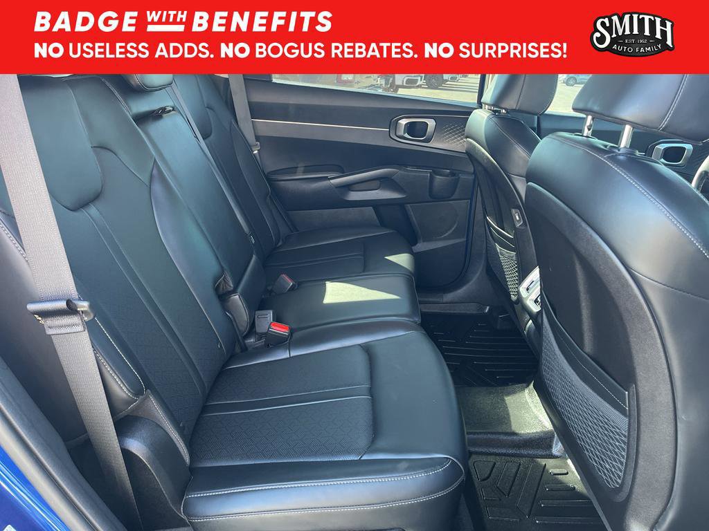Used 2023 Kia Sorento S FWD image 11