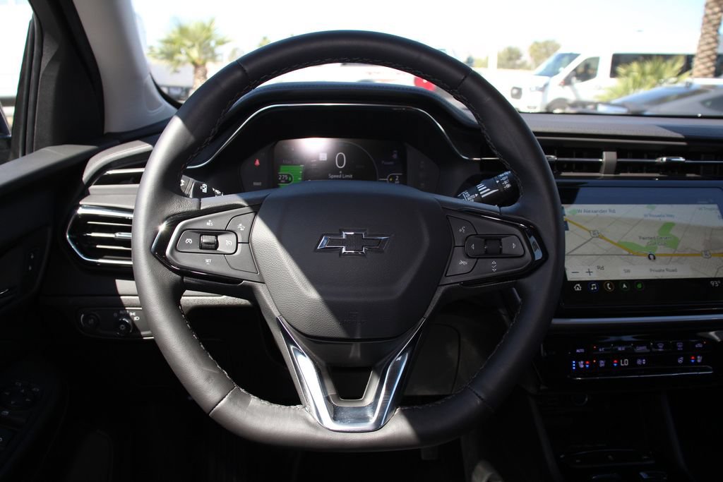 Used 2023 Chevrolet Bolt EUV Premier w/ Sun & Sound Package FWD image 16