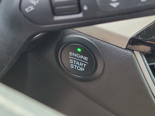 Certified 2020 Ford Escape SE image 28