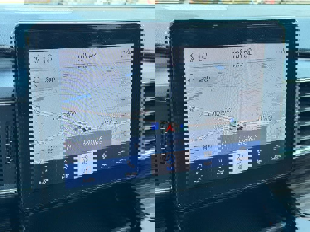 Certified 2024 Ford Explorer Limited image 28