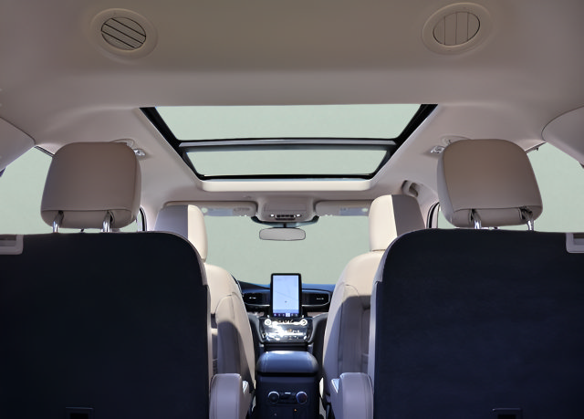 Certified 2023 Ford Explorer Limited w/ Limited Technology Package AWD/4WD image 17
