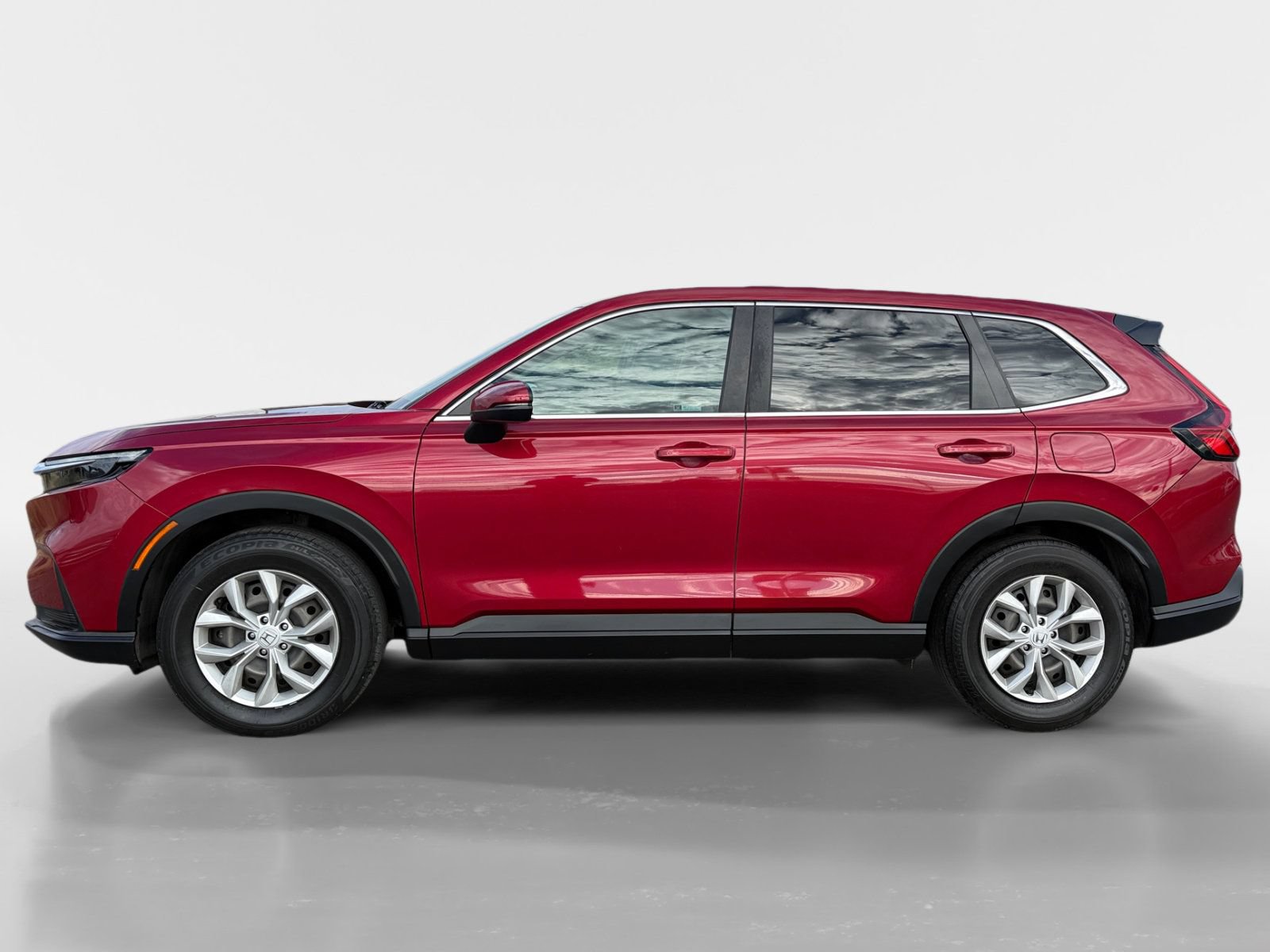 Used 2025 Honda CR-V LX image 2