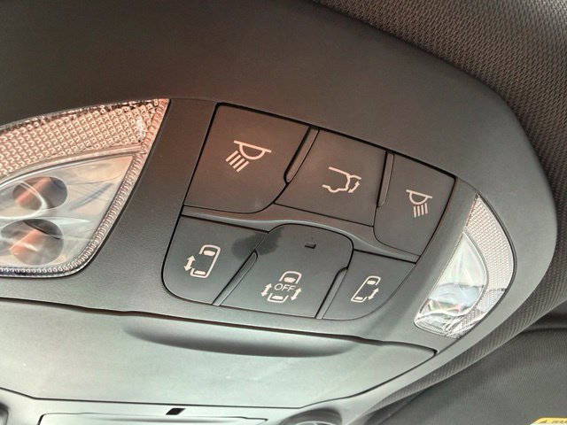 Used 2020 Chrysler Pacifica Limited w/ S Appearance Package FWD image 23