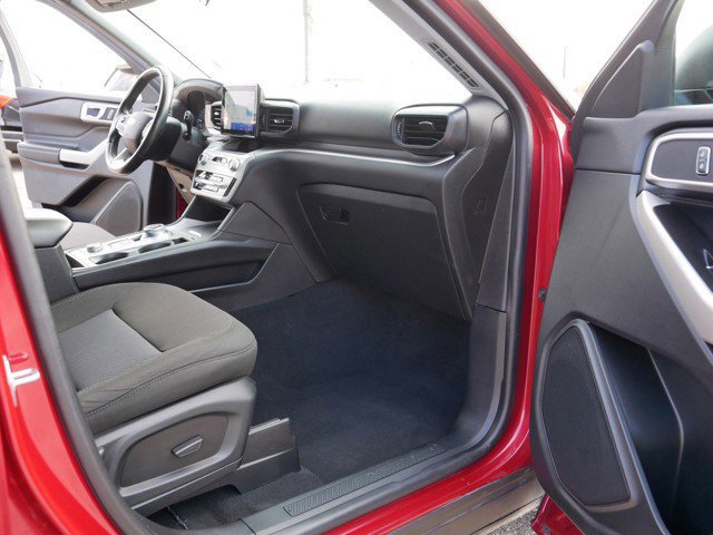 Certified 2022 Ford Explorer XLT w/ Class IV Trailer Tow Package image 21