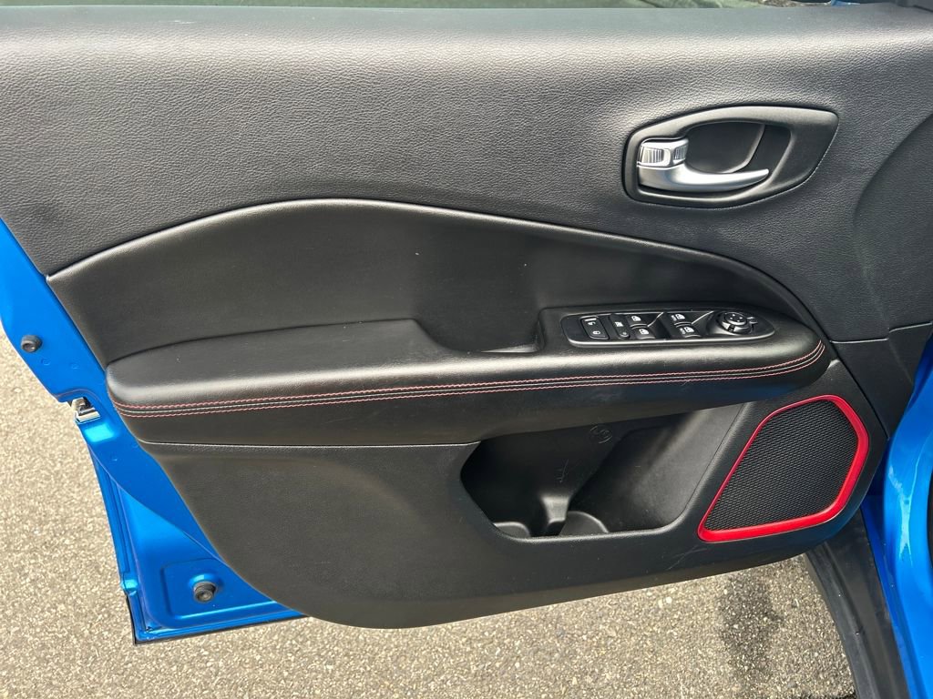 Used 2021 Jeep Compass Trailhawk w/ Convenience Group image 17