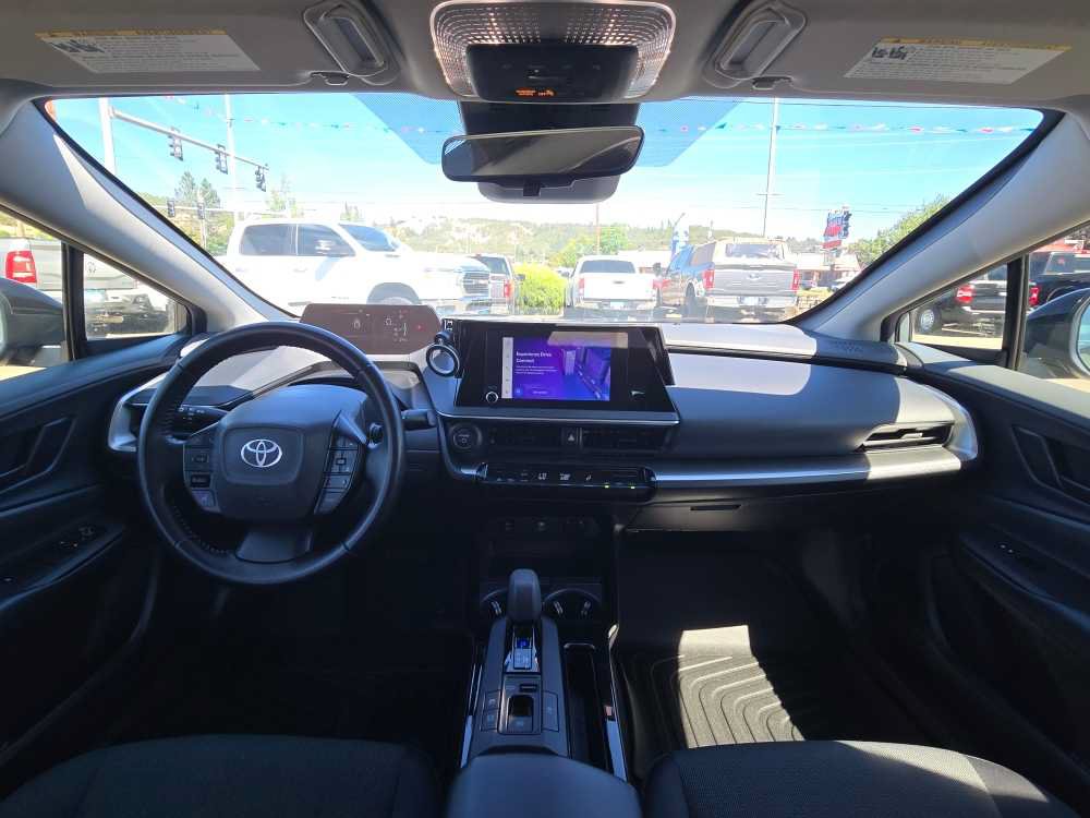 Used 2023 Toyota Prius LE FWD image 15