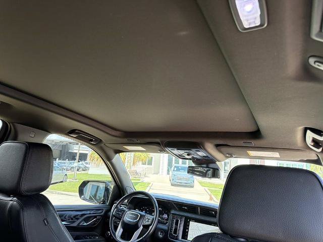 Used 2023 GMC Yukon XL Denali RWD image 14