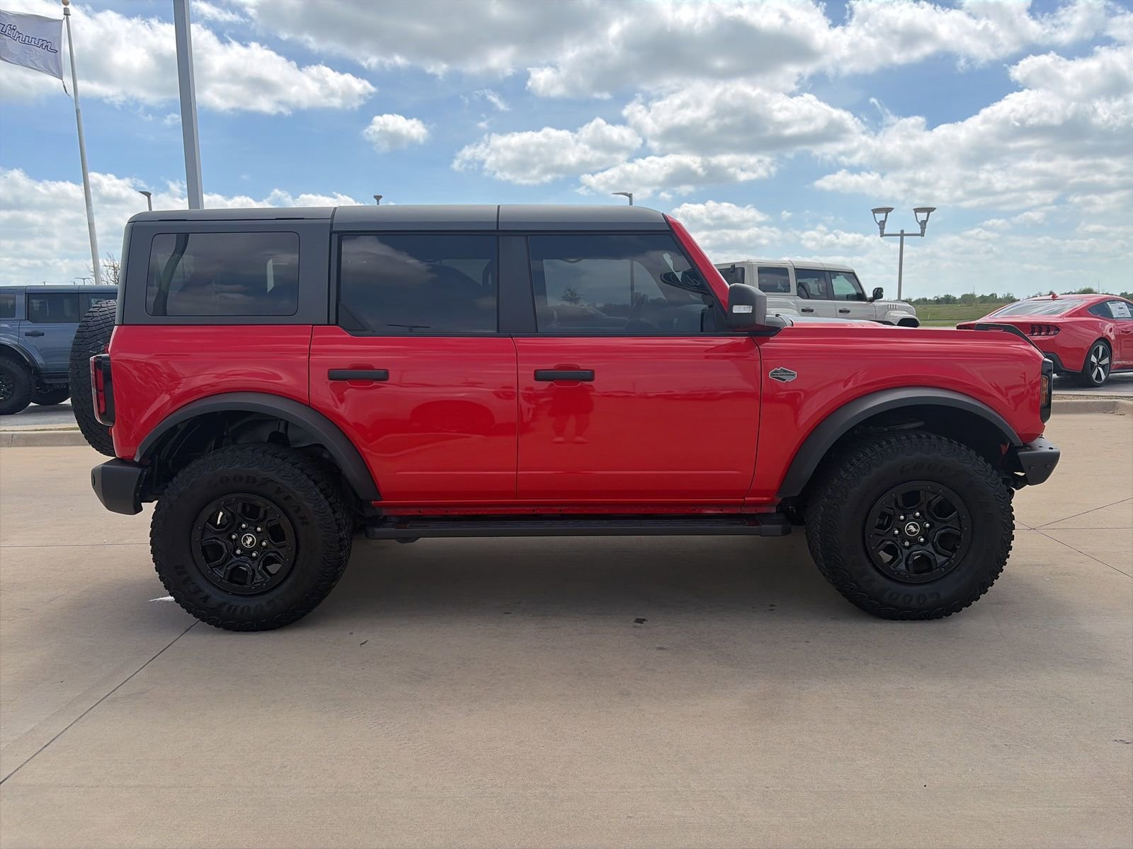 Certified 2022 Ford Bronco Wildtrak image 8