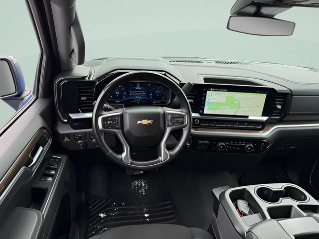 Used 2025 Chevrolet Silverado 1500 LT AWD/4WD image 7