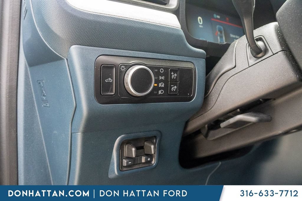Certified 2025 Ford Maverick XLT w/ XLT Luxury Package AWD/4WD image 16