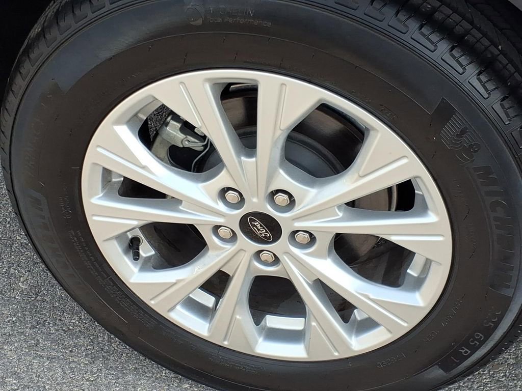 Certified 2025 Ford Escape Active FWD image 6