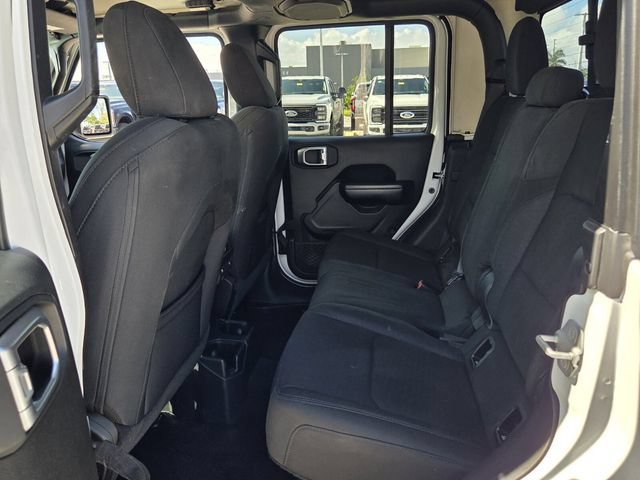Used 2020 Jeep Gladiator Sport w/ Quick Order Package 24S AWD/4WD image 16