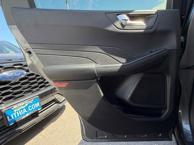 Certified 2025 Ford Escape Platinum AWD/4WD image 22