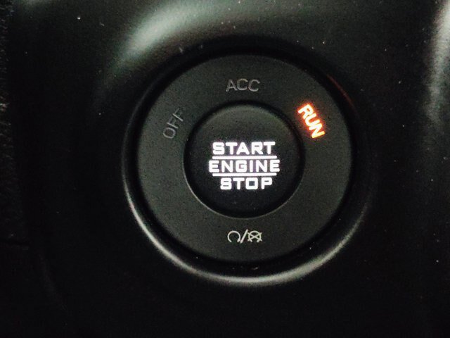 Used 2021 Jeep Wrangler Unlimited Sahara w/ Uconnect 4C Nav & Sound Group AWD/4WD image 38