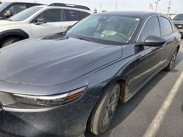 Used 2024 Honda Accord EX image 9