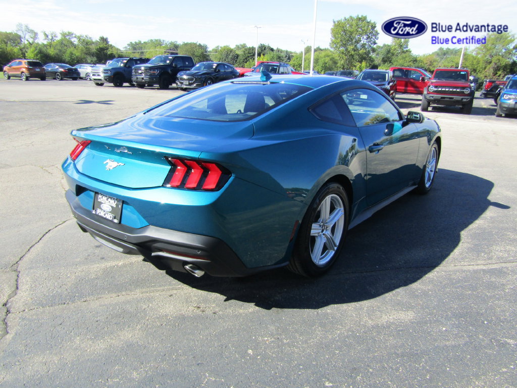 Certified 2026 Ford Mustang Coupe RWD image 5