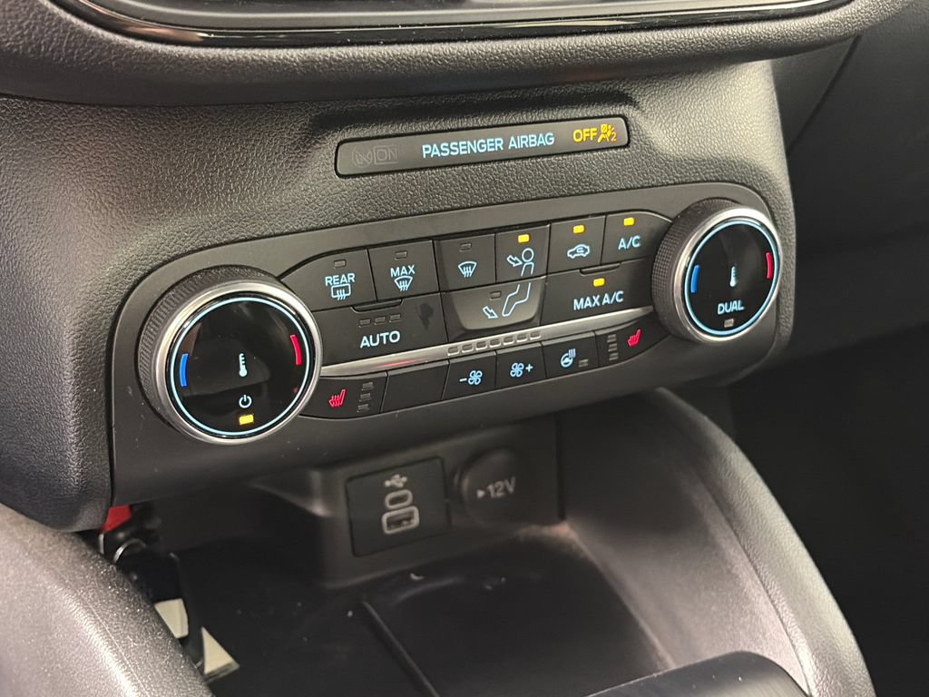 Certified 2025 Ford Escape ST-Line Select AWD/4WD image 21