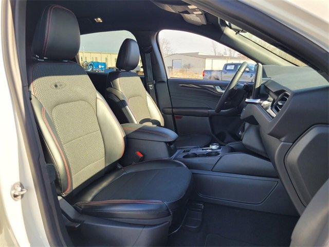 Certified 2024 Ford Escape ST-Line w/ Tech Pack #1 image 15