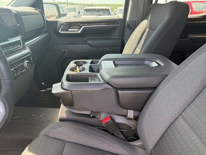 Used 2024 GMC Sierra 1500 Elevation image 10