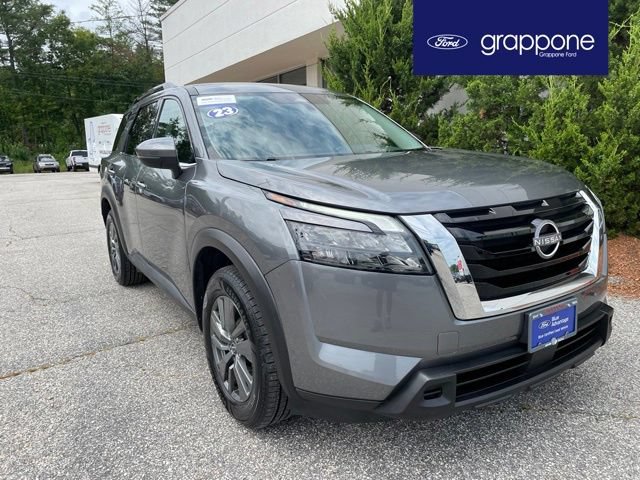Used 2023 Nissan Pathfinder SV AWD/4WD image 1