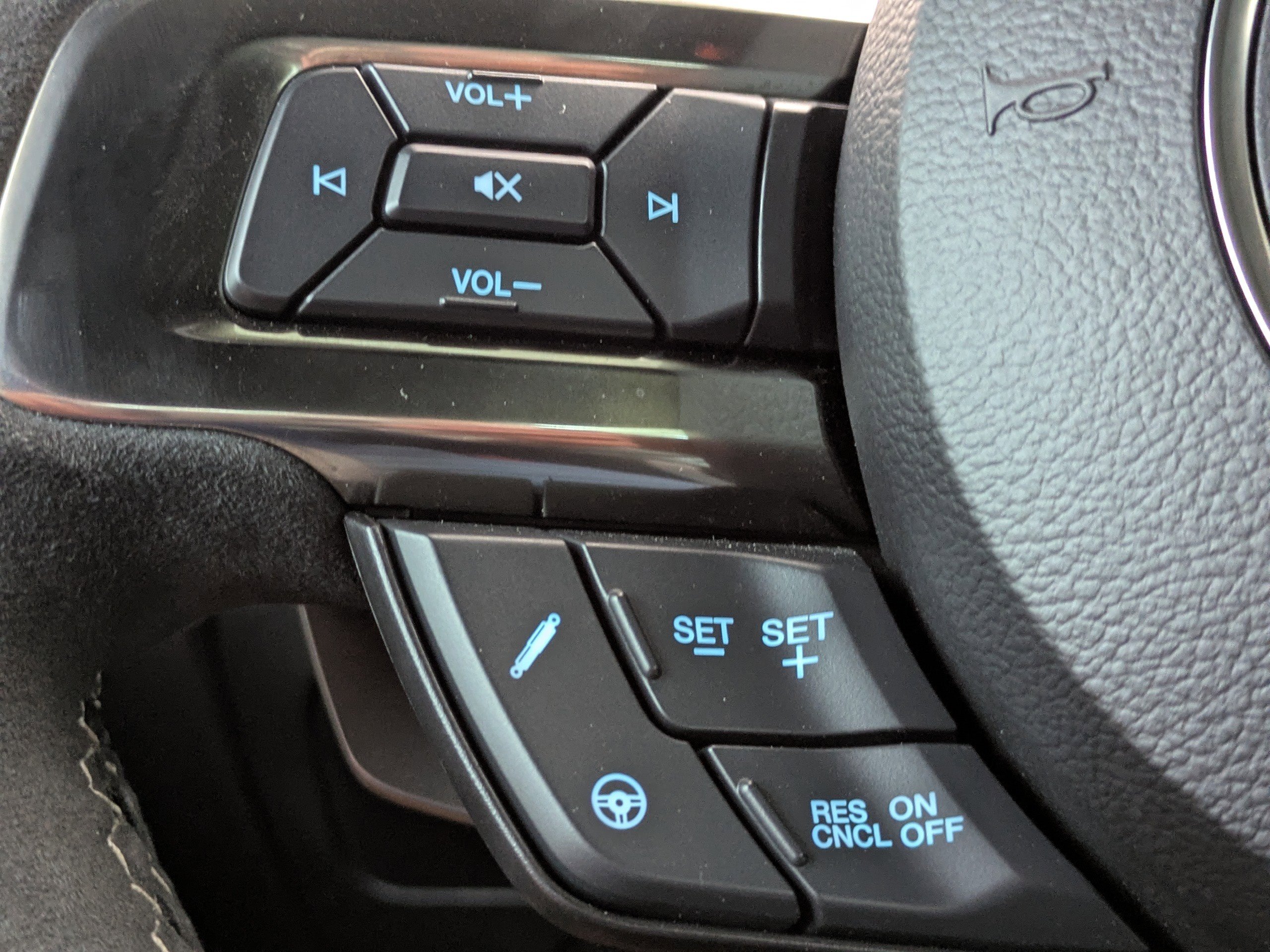 Certified 2022 Ford Mustang Shelby GT500 w/ Technology Package RWD image 28
