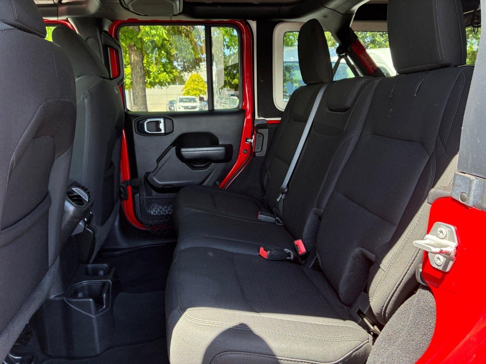 Used 2022 Jeep Wrangler Unlimited Sport AWD/4WD image 17