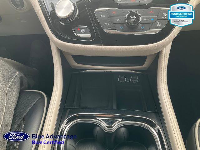 Used 2024 Chrysler Pacifica Limited FWD image 12