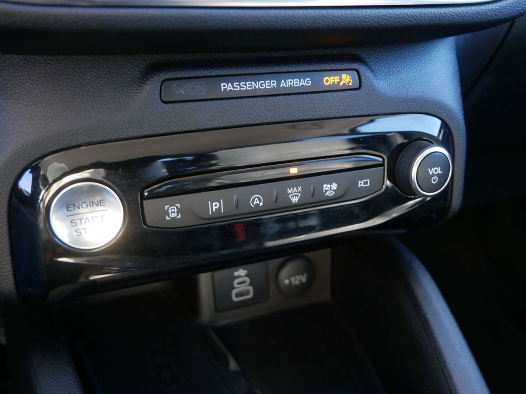 Certified 2024 Ford Escape Platinum image 22