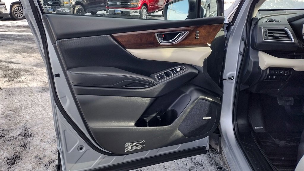 Used 2022 Subaru Ascent Touring image 10