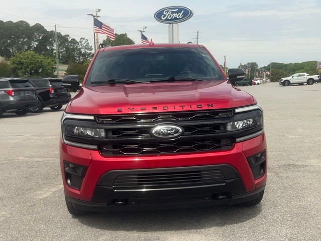 Certified 2022 Ford Expedition Limited AWD/4WD image 2