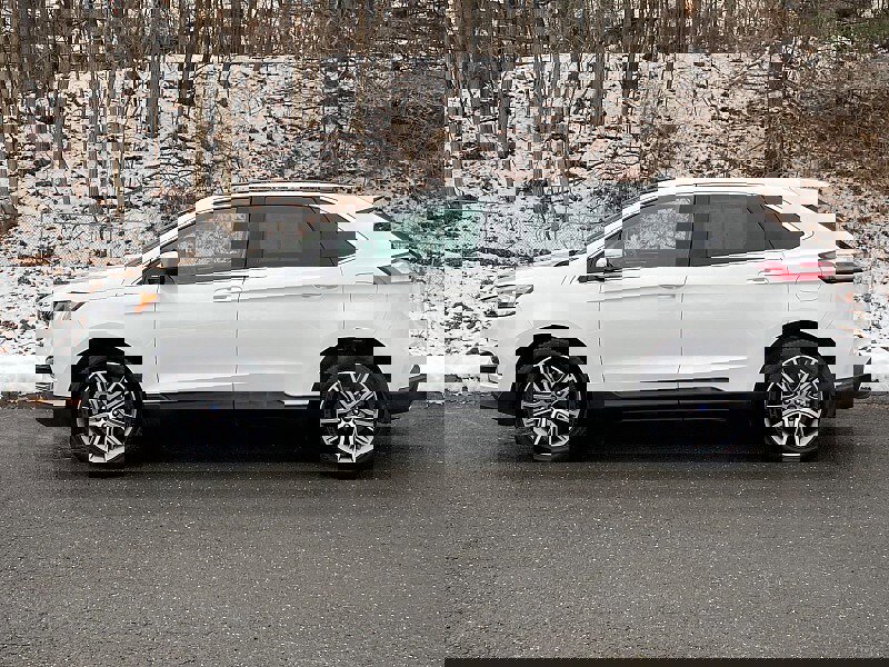 Certified 2022 Ford Edge Titanium w/ Cargo Accessory Package image 2