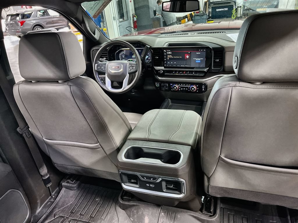 Used 2025 GMC Sierra 2500 SLT w/ SLT Premium Package AWD/4WD image 20