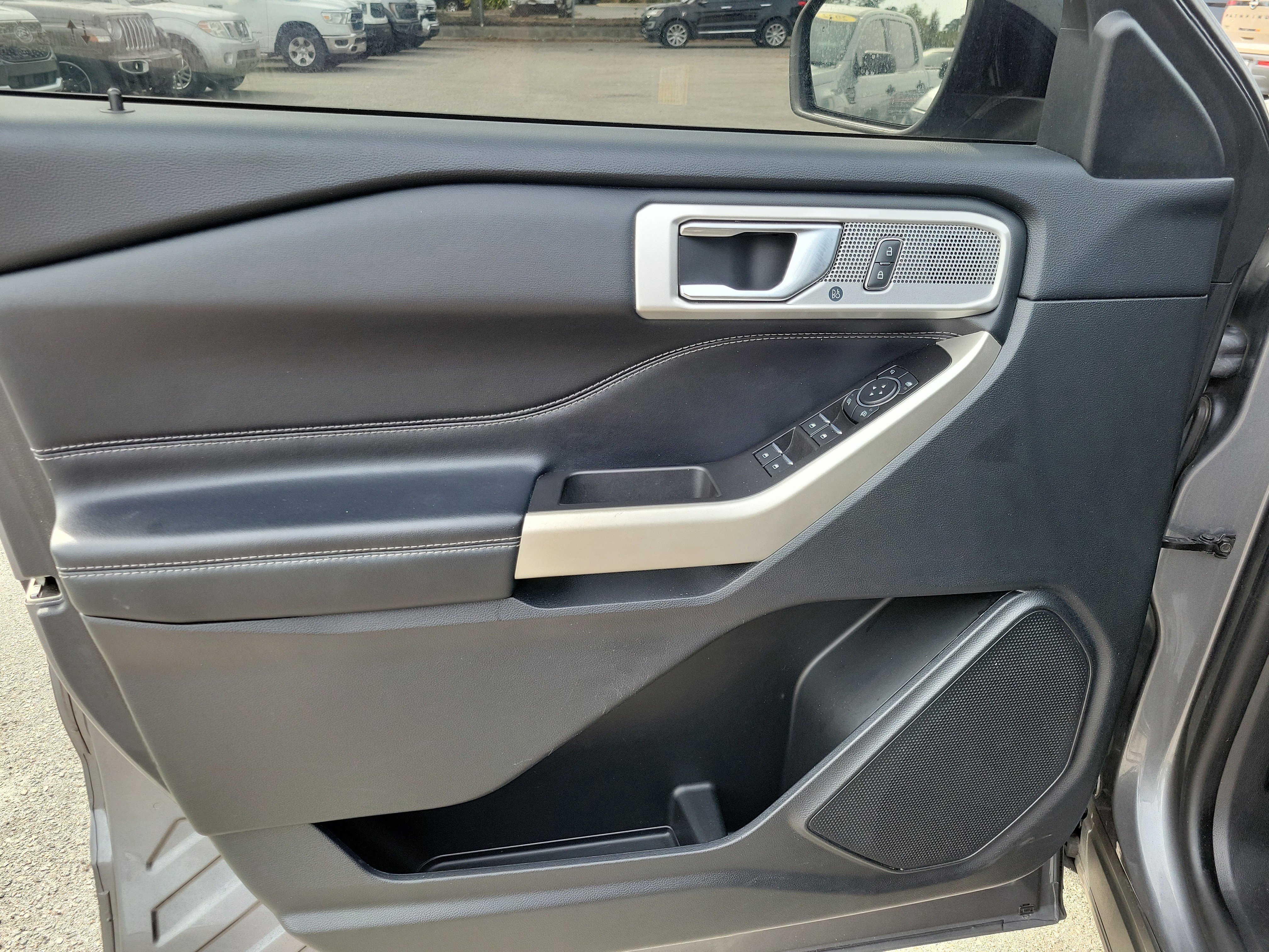 Certified 2022 Ford Explorer Limited image 5