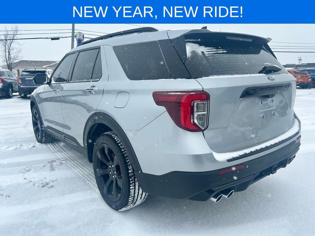 Certified 2023 Ford Explorer ST w/ Equipment Group 401A image 4