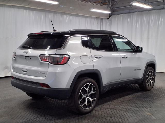 Used 2025 Jeep Compass Limited image 4