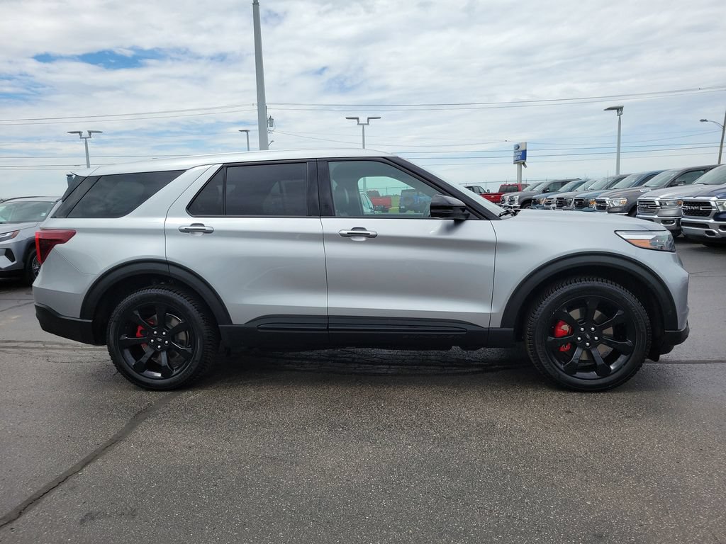 Certified 2021 Ford Explorer ST w/ Equipment Group 401A AWD/4WD image 2