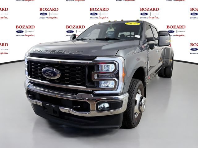 Certified 2024 Ford F350 Lariat w/ Lariat Ultimate Package AWD/4WD image 4