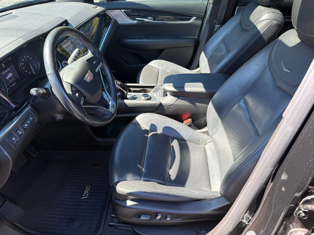 Used 2021 Cadillac XT6 Premium Luxury FWD image 11