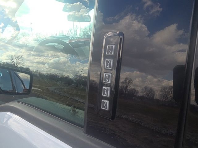 Certified 2021 Ford F150 XLT w/ Equipment Group 302A High image 19