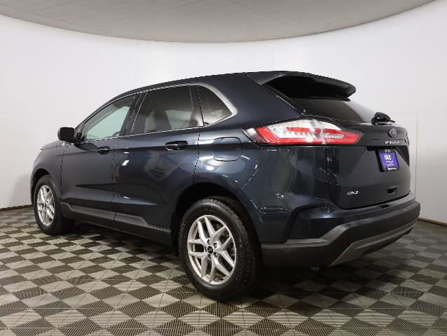 Certified 2024 Ford Edge SEL w/ Convenience Package AWD/4WD image 2
