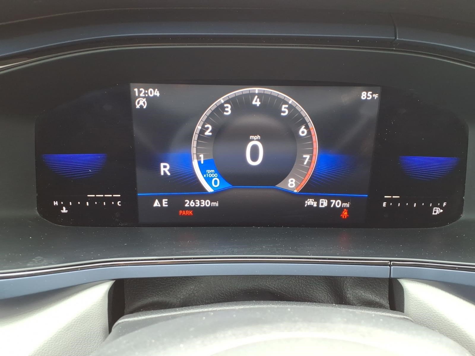Used 2023 Volkswagen Taos SE w/ Panoramic Sunroof Package FWD image 24