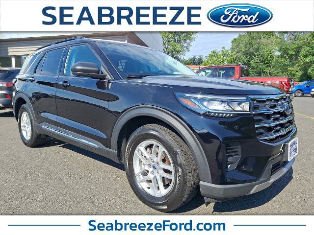 Certified 2025 Ford Explorer Active AWD/4WD image 1